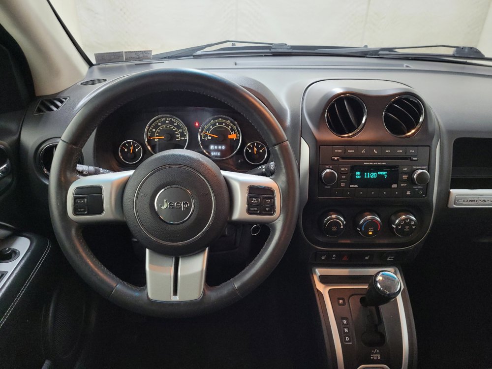 Used 2015 Jeep Compass Latitude AWD/4WD image 22