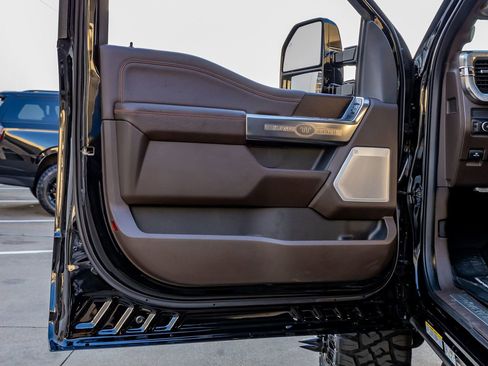 Used 2026 Ford F450 King Ranch w/ Chrome Package image 37