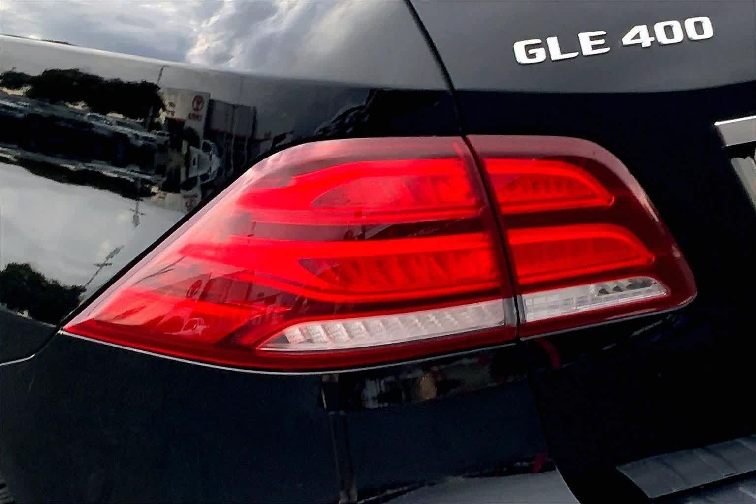 Used 2019 Mercedes-Benz GLE 400 4MATIC image 29