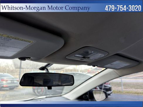 Used 2016 Toyota Corolla L image 24