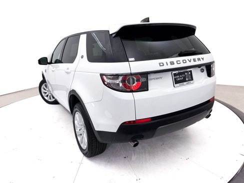 Used 2019 Land Rover Discovery Sport SE AWD/4WD image 6
