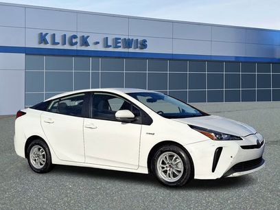 Used 2022 Toyota Prius L Eco