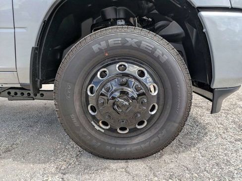 New 2026 RAM 3500 Big Horn AWD/4WD image 10