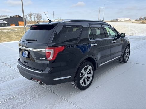 Used 2018 Ford Explorer Limited image 4