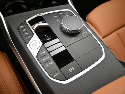 New 2026 BMW 330i Sedan w/ M Sport Package image 16