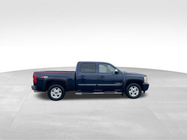 Used 2008 Chevrolet Silverado 1500 LTZ w/ Suspension Package, Off-Road AWD/4WD image 6