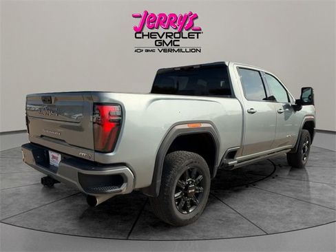 Used 2024 GMC Sierra 2500 AT4 w/ AT4 Premium Plus Package image 5