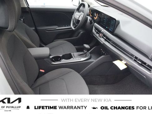 New 2026 Kia K4 FWD image 17
