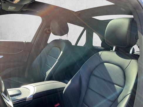 Used 2022 Mercedes-Benz GLC 300 GLC 300 image 13