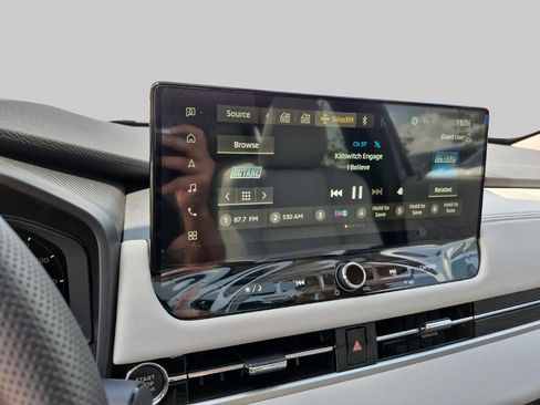 New 2025 Mitsubishi Outlander SEL image 16