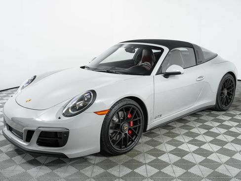Used 2018 Porsche 911 Targa 4 GTS image 62