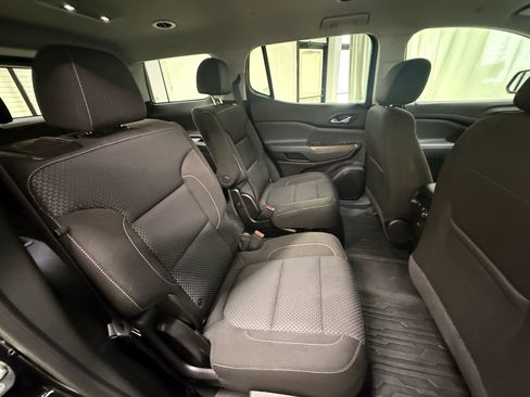 Certified 2023 GMC Acadia SLE w/ Driver Convenience Package FWD image 25