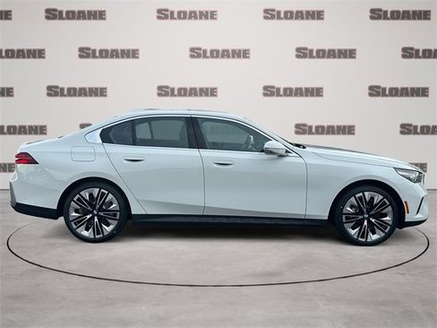 New 2026 BMW 530i xDrive image 6