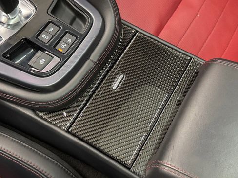 Used 2018 Jaguar F-TYPE R AWD/4WD image 12