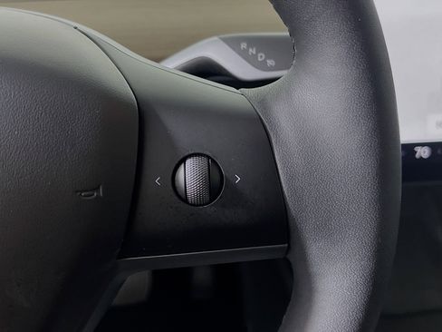 Used 2024 Tesla Model Y Long Range image 20