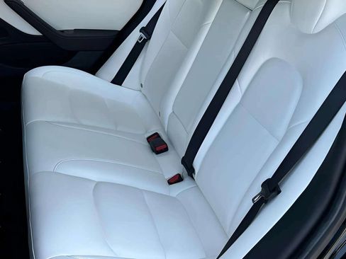 Used 2020 Tesla Model 3 Standard Range Plus RWD image 12