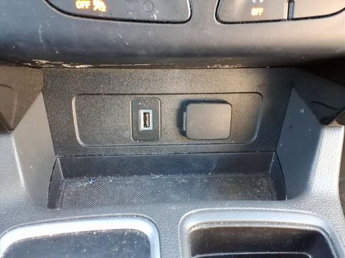 Used 2017 Ford Escape Titanium image 15