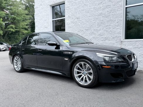 Used 2008 BMW M5 RWD image 41