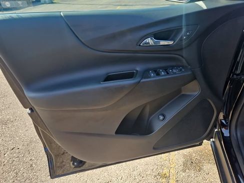 Used 2024 Chevrolet Equinox LT FWD image 10