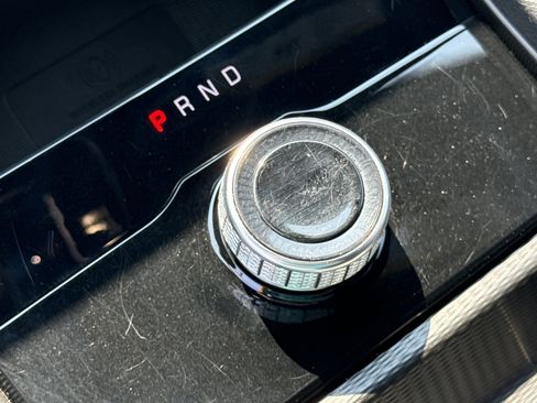 Used 2024 Jeep Grand Cherokee L Laredo image 35