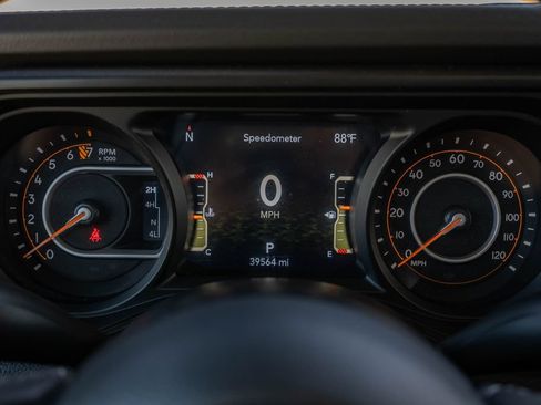 Used 2026 Jeep Gladiator Rubicon AWD/4WD image 23