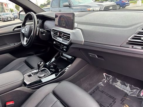 Used 2024 BMW X3 xDrive30i w/ Premium Package w/ZPA AWD/4WD image 39
