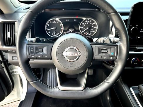 Used 2024 Nissan Pathfinder SL w/ SL Premium Package FWD image 13