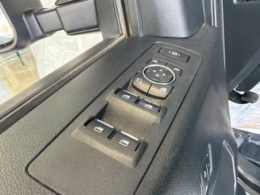 Used 2019 Ford F250 Lariat w/ Lariat Value Package AWD/4WD image 19