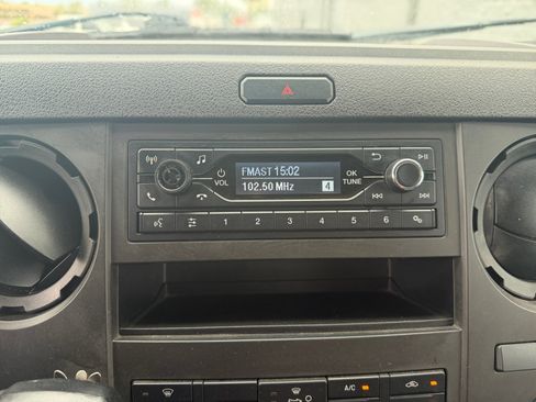 Used 2021 Ford F750 2WD Regular Cab Super Duty image 19
