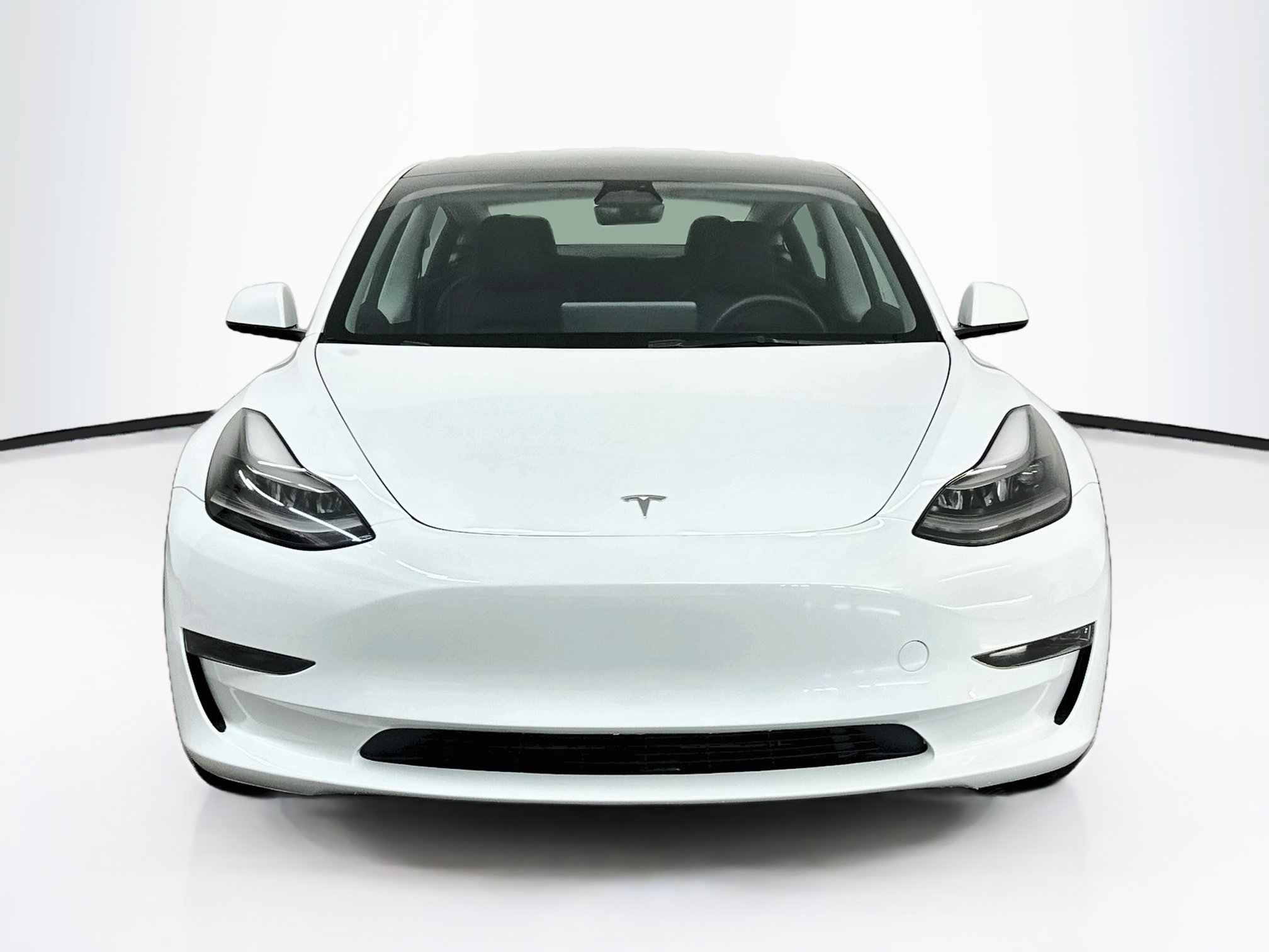 Used 2023 Tesla Model 3 Standard Range RWD image 2