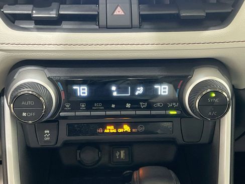 Used 2024 Toyota RAV4 XLE w/ Convenience Package image 19