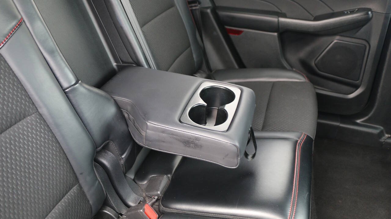 Used 2025 Ford Escape ST-Line Select AWD/4WD image 15
