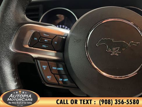 Used 2019 Ford Mustang Coupe RWD image 18