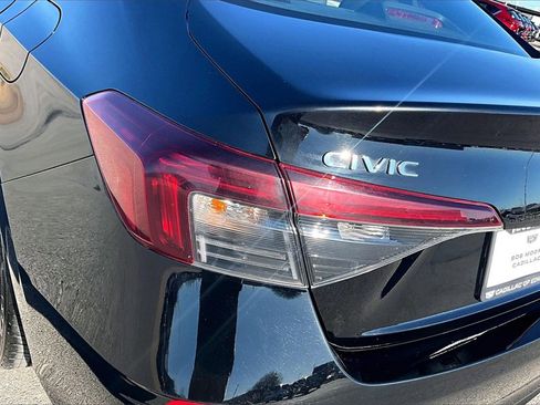 Used 2025 Honda Civic Sport image 28