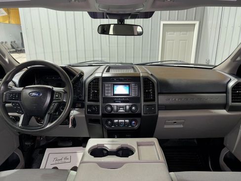 Used 2020 Ford F250 XL w/ Power Equipment Group image 17