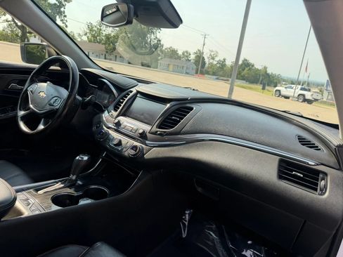 Used 2017 Chevrolet Impala Premier w/ Enhanced Convenience Package FWD image 50