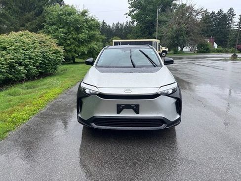 Used 2025 Toyota bZ4X AWD w/ Weather Package image 8