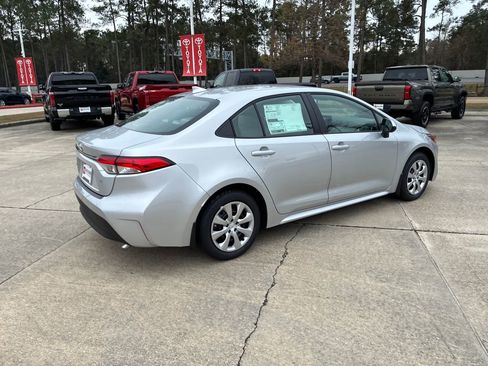 New 2026 Toyota Corolla LE image 7