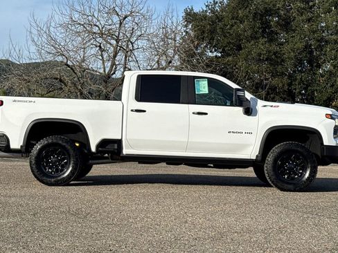 Certified 2024 Chevrolet Silverado 2500 ZR2 w/ ZR2 Bison Edition image 3