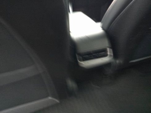 Used 2020 Tesla Model Y Long Range image 43