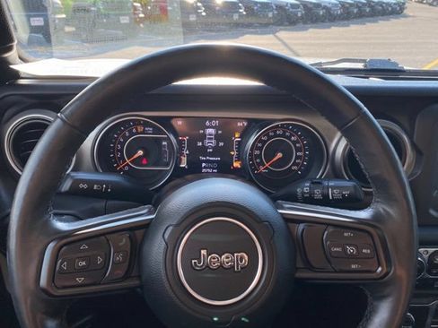 Used 2019 Jeep Wrangler Unlimited Sport S AWD/4WD image 14