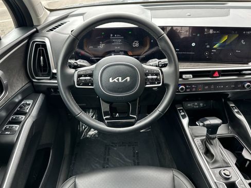 Certified 2025 Kia Sorento X-Line EX AWD/4WD image 19