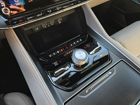 New 2026 Jeep Grand Wagoneer L Summit w/ Rear Seat Video Group I AWD/4WD image 24