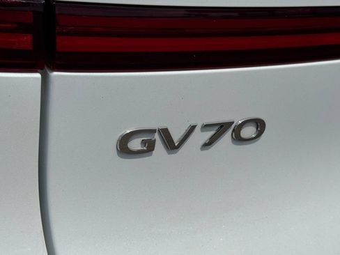 Used 2025 Genesis GV70 2.5T AWD/4WD image 22