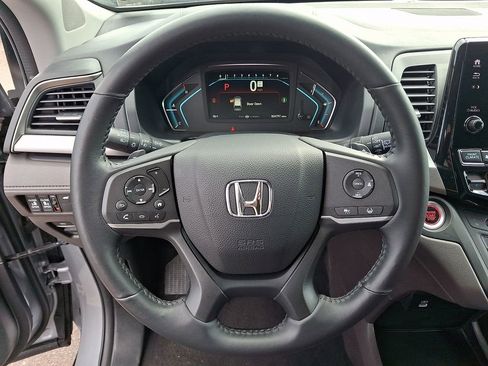 Used 2024 Honda Odyssey EX-L image 21