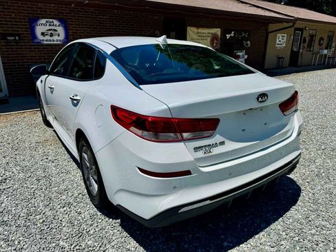 Used 2020 Kia Optima LX FWD image 3