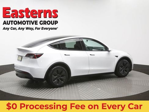 Used 2022 Tesla Model Y Long Range AWD/4WD image 38