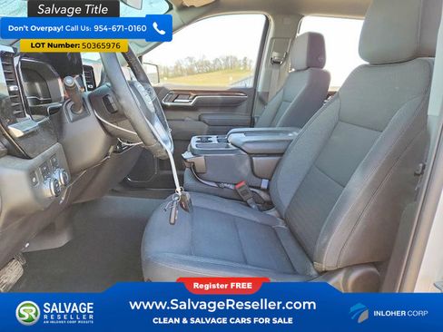 Used 2024 GMC Sierra 1500 SLE AWD/4WD image 9