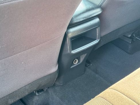 Used 2021 Toyota RAV4 LE w/ Carpet Mat Package (TMS) AWD/4WD image 37