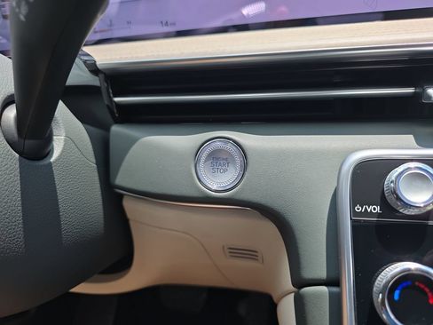 New 2026 Genesis GV80 2.5T Select AWD/4WD image 21